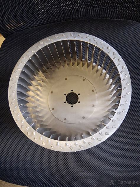 Ilustračné foto strešného radiálneho ventilátora