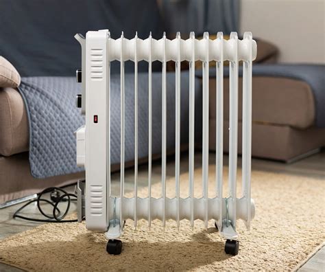 Štýlový olejový radiátor v modernom interiéri