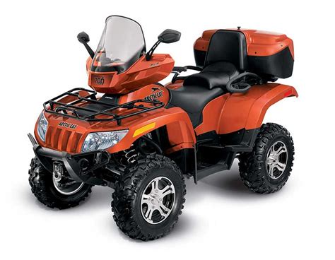 Schéma podvozku a rozloženia sedadiel modelu Arctic Cat 700 TRV