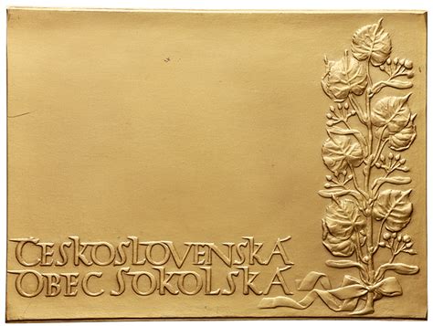 Bronzová plaketa Europa Nostra na stene kostola