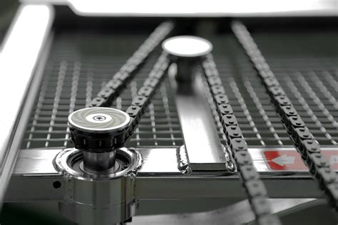 porovnanie manuálneho a programovateľného termostatu