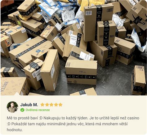 Ilustračná fotografia spokojných zákazníkov pri preberaní zásielky z Top Shop