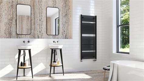 Detail KORADO KORALUX LINEAR COMFORT s rovnými rúrkami a možnosťami pripojenia