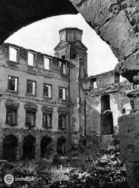 Tematické foto bývalého výmenníka tepla pred rekonštrukciou na sídlisku
