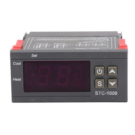Produktová fotografia digitálneho termostatu STC-1000 s displejom a tlačidlami