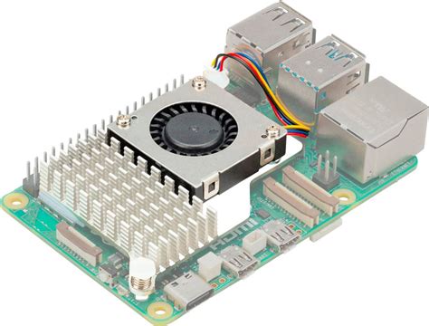 Obrázok Raspberry Pi s malým ventilátorom namontovaným na kryte