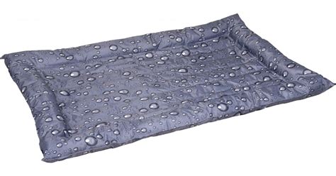 Chladiaci pelech s psom