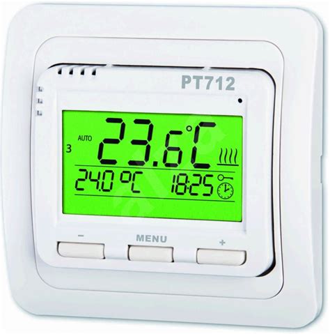 dizajn termostatu PT712 s podsvieteným displejom a tlačidlami