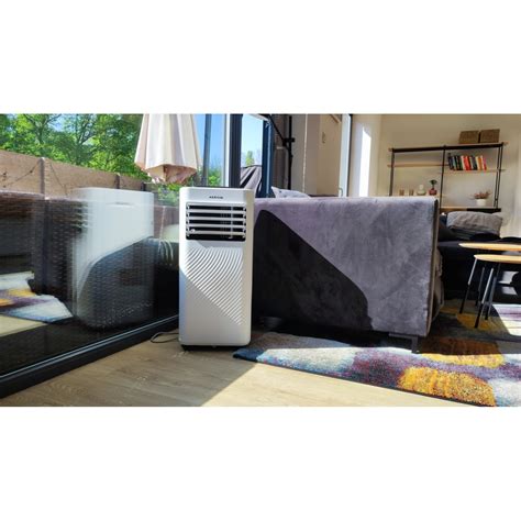 Porovnávacia infografika: Mobilná vs. klasická klimatizácia