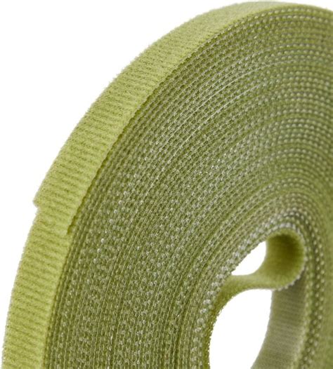 Detailná schéma inštalácie textilného tesnenia so suchým zipsom na rám okna