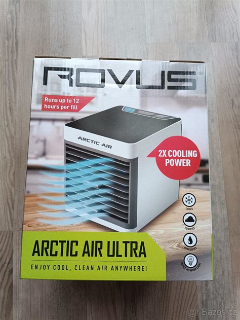 Osobný ochladzovač vzduchu Rovus Arctic Air Ultra s jemným nočným osvetlením.