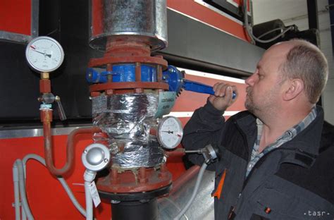 ilustrácia rôznych typov vykurovacích potrubí pre ústredné kúrenie