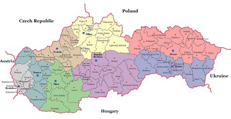 mapa Slovenska s vyznačenými lokalitami s extrémne nízkou relatívnou vlhkosťou vzduchu a vysokými dennými teplotnými amplitúdami v marci 2022