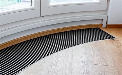 Ukážka rôznych typov lamiel pre podlahové konvektory (dural, nerez, drevo)