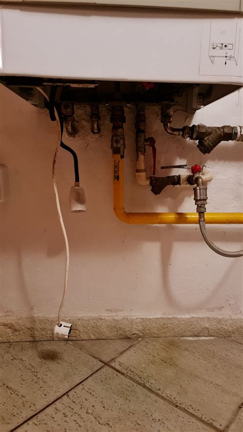 Detailná fotografia elektródy plynového kotla