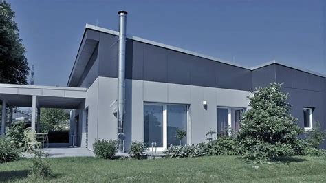 Grafické znázornenie rôznych možností inštalácie dymovodov pre kondenzačné kotly (koncentrický, oddelený, cez komín).