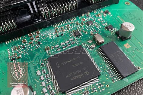 Detail riadiacej jednotky a displeja kotla