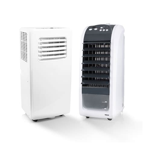 Ilustračná fotografia rôznych typov ochladzovačov vzduchu (mobilné, stolové, vežové)