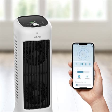 Detailný pohľad na prednú a zadnú stranu mobilného ochladzovača vzduchu s vyznačenými ovládacími prvkami a nádržkou na vodu