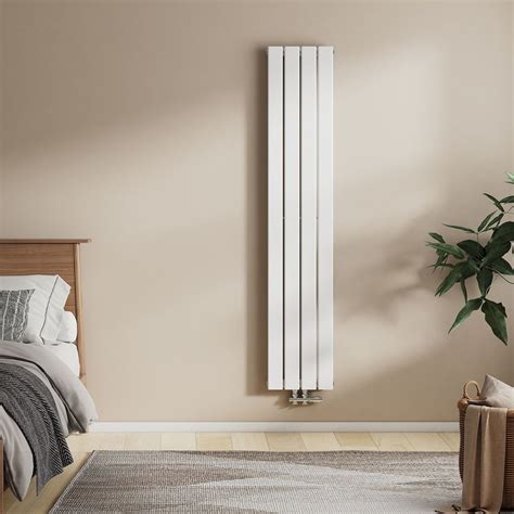 Moderný dizajnový radiátor v interiéri