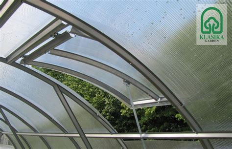 Rôzne typy tabakových dymových bômb pre skleníky.