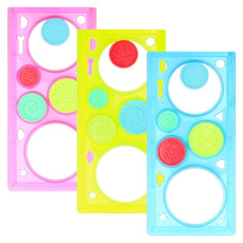 Ilustrácia potrubného ventilátora rôznych tvarov