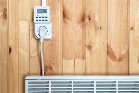 Ilustračná fotografia moderného dizajnového elektrického konvektora