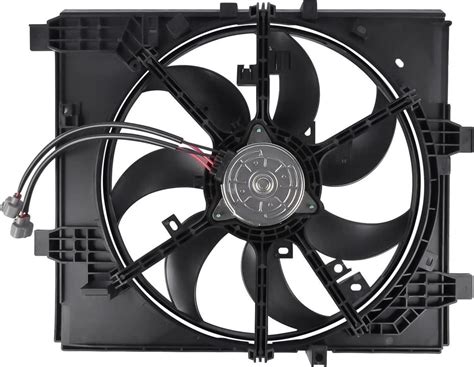 Infografika porovnávajúca teplotu motora s bežným a vylepšeným chladiacim systémom.