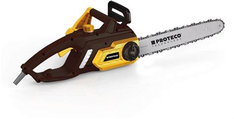 Fotografia píly spracúvajúcej drevo