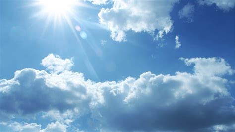 Schéma fungovania uzatvoreného germicídneho žiariča: nasávanie vzduchu, UV-C žiarenie v tuneli, výstup dezinfikovaného vzduchu