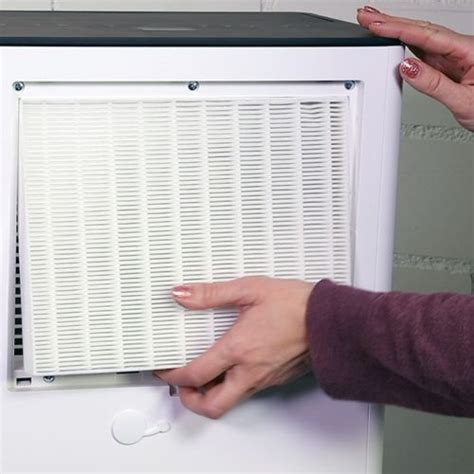 Detailný pohľad na filter odvlhčovača vzduchu