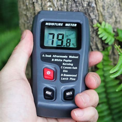 Ilustrácia dreva s rôznou úrovňou vlhkosti