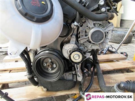 Detailný pohľad na motor a obežné koleso ventilátora