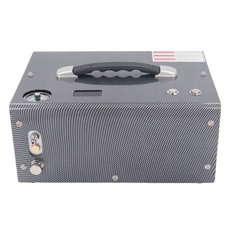 detail prenosného PCP kompresora s tlakomerom a chladiacim systémom