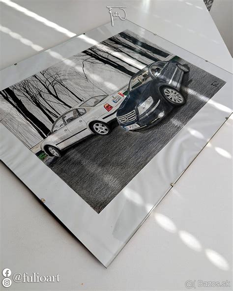 ilustrácia parkovania auta v tieni a použitia reflexnej fólie