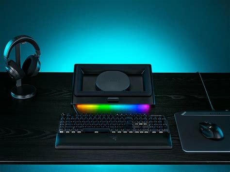 Obrázok notebooku s nasadenou chladiacou podložkou