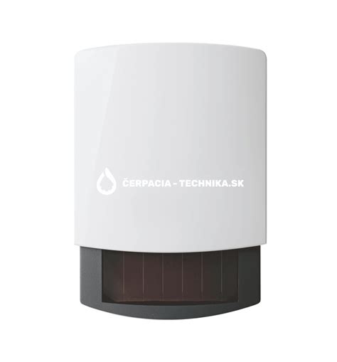 Detail bezdrôtového snímača vonkajšej teploty s fotovoltaickým článkom