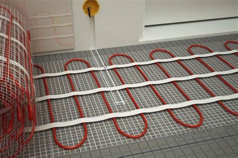 Ukážka inštalácie vykurovacej rohože pod keramickú dlažbu