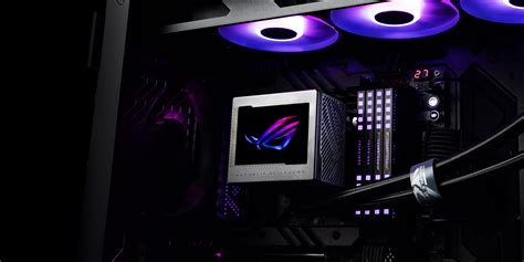 Vodný chladič ASUS ROG Ryujin III s LCD displejom a ARGB ventilátormi