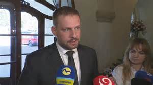 Fotografia vakov s darovanou krvou a jej zložkami v laboratóriu