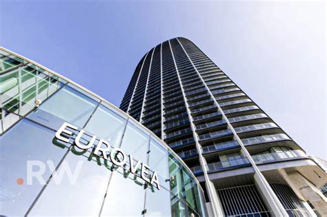 Vizualizácia exteriéru Eurovea Tower s panoramatickým výhľadom