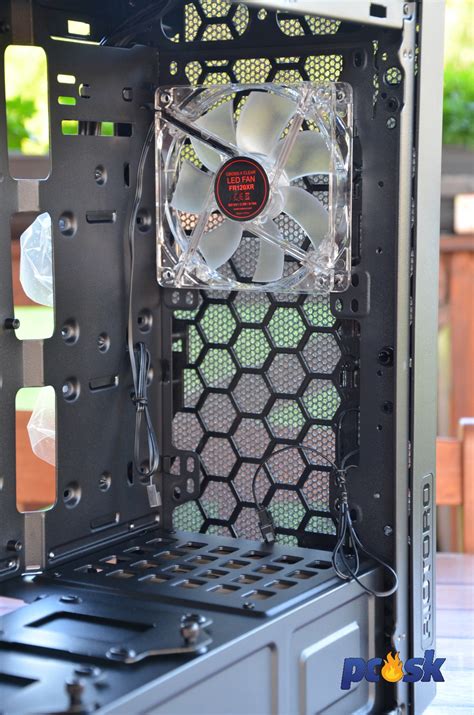 PC radiátor s ventilátormi