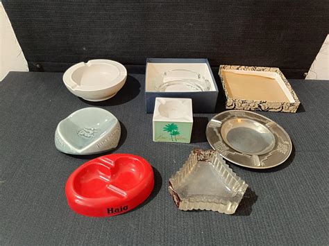 Rôzne typy chladiacich misiek z rôznych materiálov (sklo, nerez, plast, keramika)