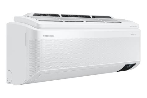 Schéma distribúcie vzduchu cez tisíce mikro-otvorov v paneli klimatizácie Samsung Wind-Free.