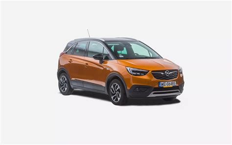 Opel Crossland X v meste