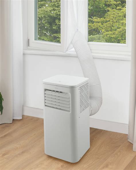 Ilustrácia tesnenia okna pre mobilnú klimatizáciu.