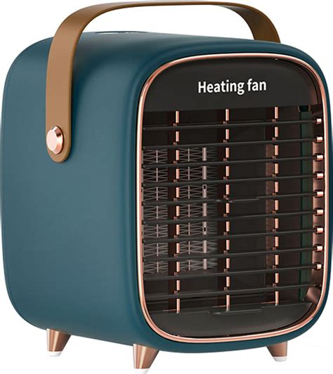 Tematické foto: Osoba relaxujúca v chladnej miestnosti s ventilátorom a DIY klimatizáciou