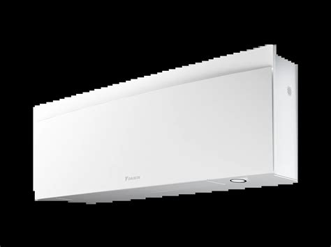 Detailný pohľad na nástennú klimatizačnú jednotku Daikin Stylish v matnej bielej úprave v modernom obývacom priestore