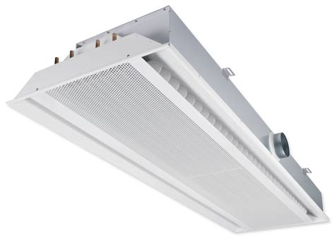 Detail sadrokartónového podhľadu s inštalovanými indukčnými jednotkami TROX, model DID632, v budove AVIATIKA, areál administratívneho centra Waltrovka v Prahe.