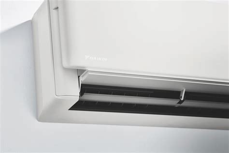 ilustračné foto rôznych typov vnútorných jednotiek klimatizácie Daikin (nástenné, parapetné, kanálové)